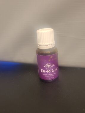 ⭐️⚡️Young Living En-R-Gee
